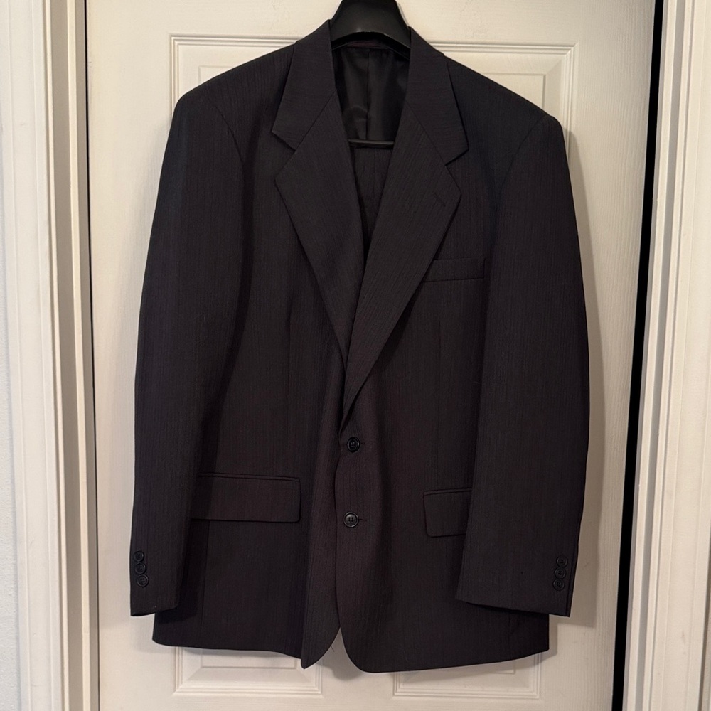 Cezar Del Prado Black Men's Suit jacket with dress slacks to match.